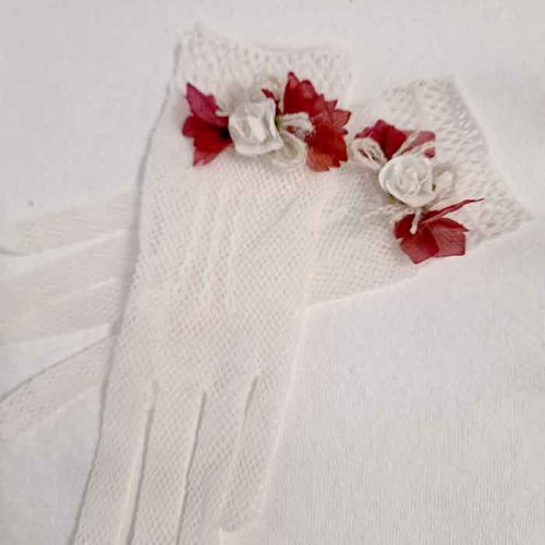 guantes-nina-con-flores-cerezas